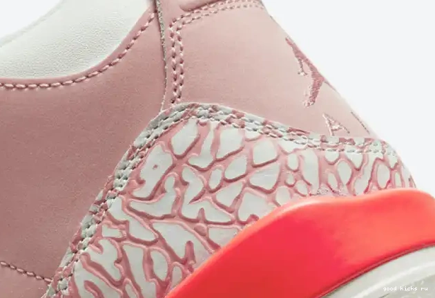 Rust 3 Jordan Retro CK9246-600 Pink (W) 0625